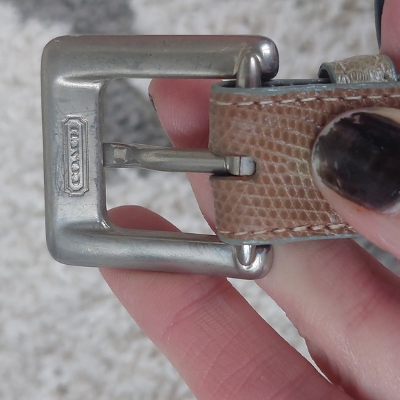 Coach Genuine Leather Petite Ocean Taupe One Inch Belt 24-27" 31" long - Picture 5 of 5